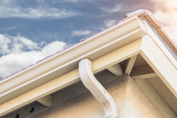 Seamless Gutter Replacement in Jupiter